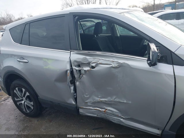 2018 TOYOTA RAV4 LE VIN: 2T3BFREV5JW729401