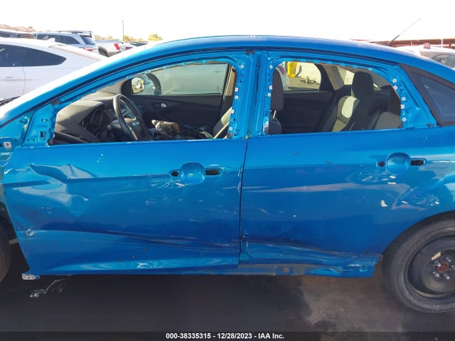 2014 FORD FOCUS SE VIN: 1FADP3F29EL270945