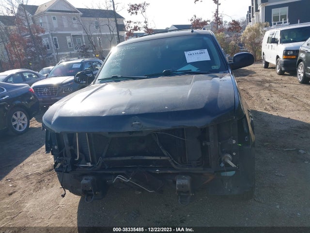 38335485 :رقم المزاد ، 1GNSKJE38BR377161 vin ، 2011 Chevrolet Suburban 1500 Lt1 مزاد بيع
