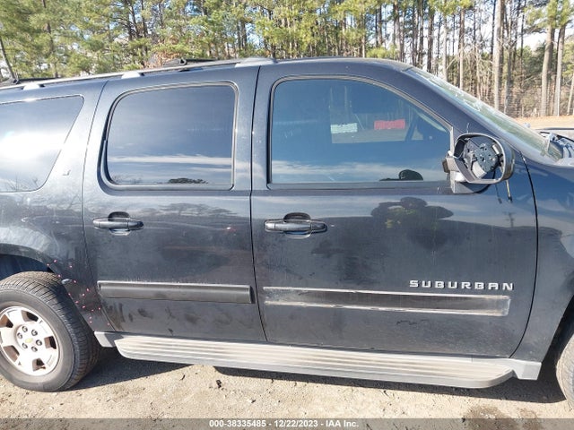 38335485 :رقم المزاد ، 1GNSKJE38BR377161 vin ، 2011 Chevrolet Suburban 1500 Lt1 مزاد بيع