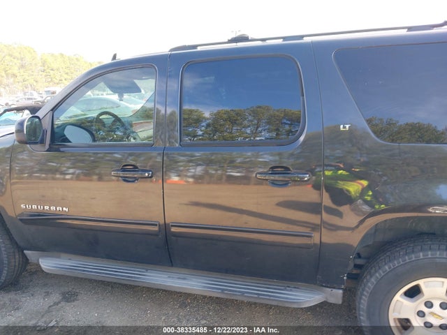 38335485 :رقم المزاد ، 1GNSKJE38BR377161 vin ، 2011 Chevrolet Suburban 1500 Lt1 مزاد بيع