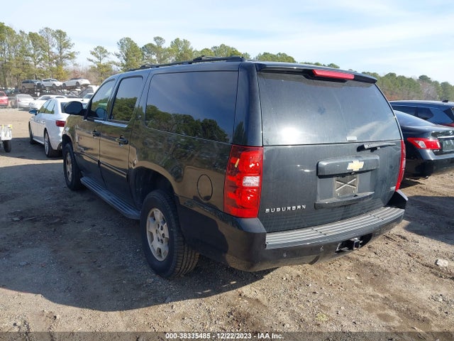 38335485 :رقم المزاد ، 1GNSKJE38BR377161 vin ، 2011 Chevrolet Suburban 1500 Lt1 مزاد بيع