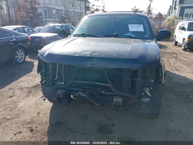 38335485 :رقم المزاد ، 1GNSKJE38BR377161 vin ، 2011 Chevrolet Suburban 1500 Lt1 مزاد بيع