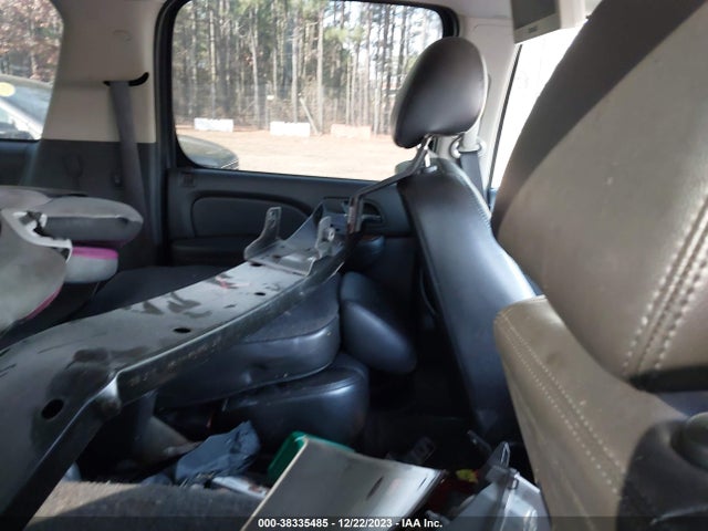 38335485 :رقم المزاد ، 1GNSKJE38BR377161 vin ، 2011 Chevrolet Suburban 1500 Lt1 مزاد بيع