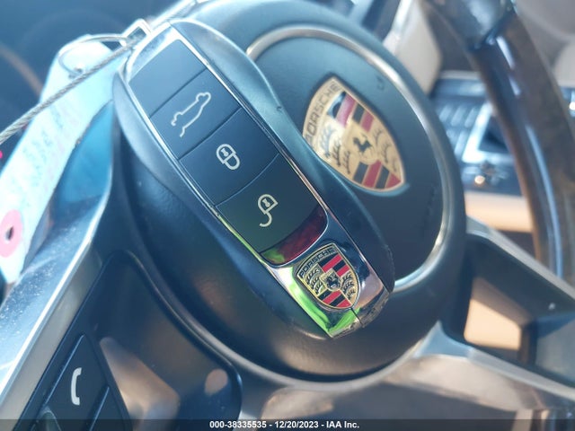 2017 PORSCHE MACAN WP1AG2A54HLB51521 Photo 10