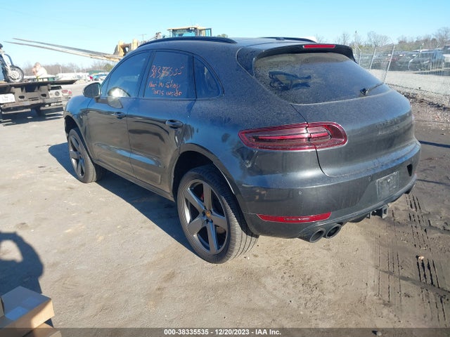 2017 PORSCHE MACAN WP1AG2A54HLB51521 Photo 2