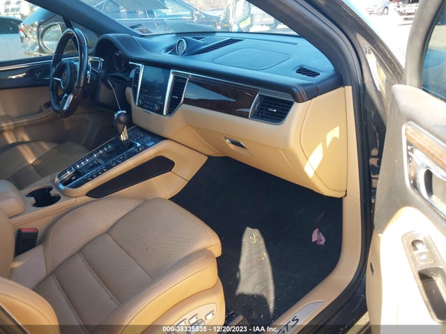 2017 PORSCHE MACAN WP1AG2A54HLB51521 Photo 4