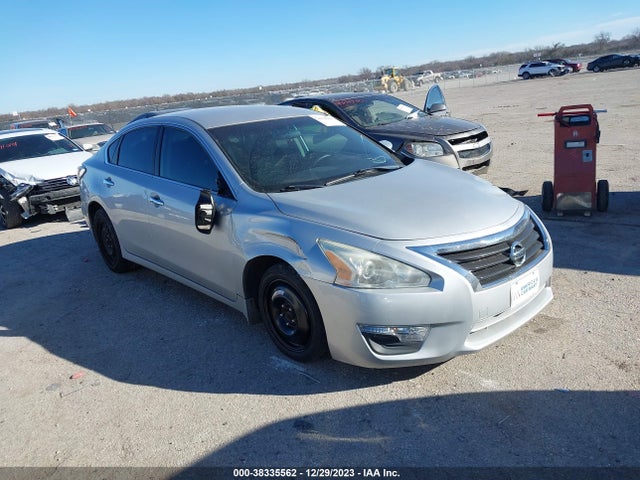Nissan Altima 2.5 S 2015 1N4AL3AP9FC212661 Image 1