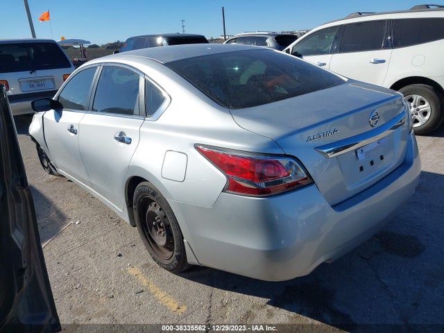 Nissan Altima 2.5 S 2015 1N4AL3AP9FC212661 Image 3