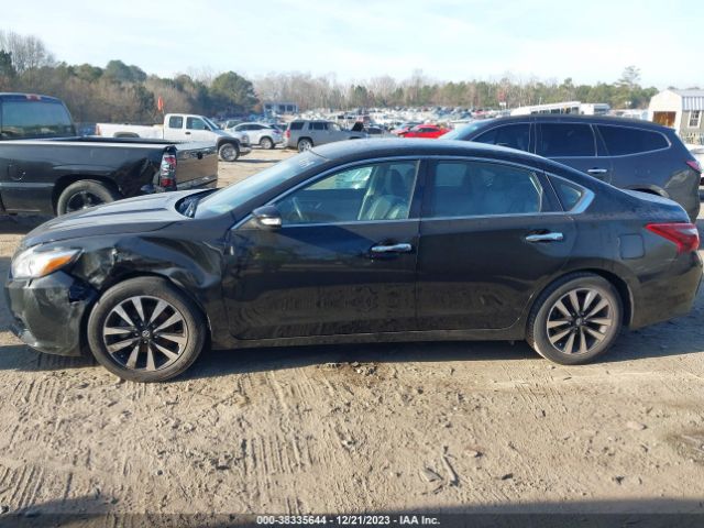 1N4AL3APXJC129779 Nissan Altima 2.5 Sl