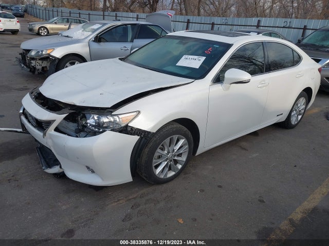 JTHBW1GG0F2080590 Lexus ES 300H