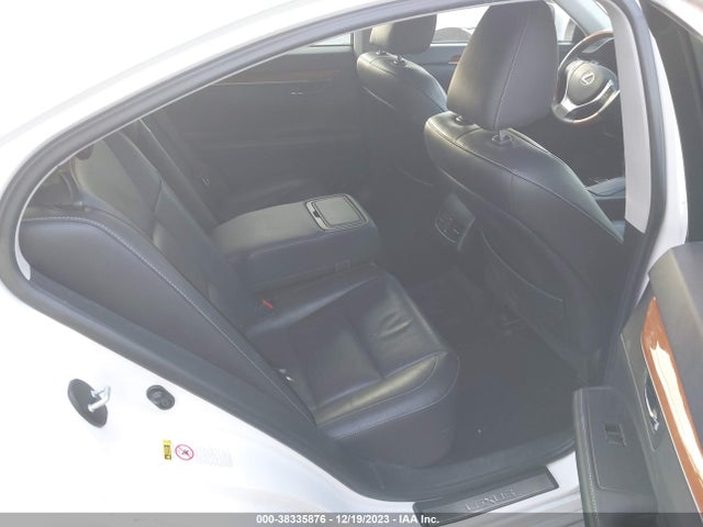 JTHBW1GG0F2080590 Lexus ES 300H