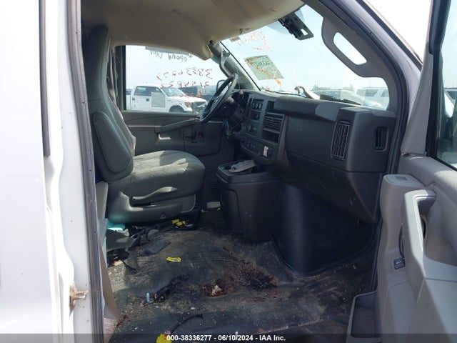 Chevrolet Express Cargo Rwd 2500 Regular Wheelbase Wt 2020 1GCWGAFG5L1252745 Image 5