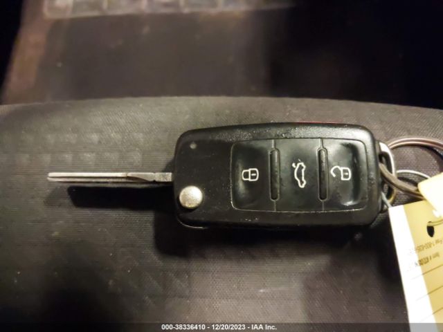 3VW2K7AJXFM282010 Volkswagen Jetta 2.0l S