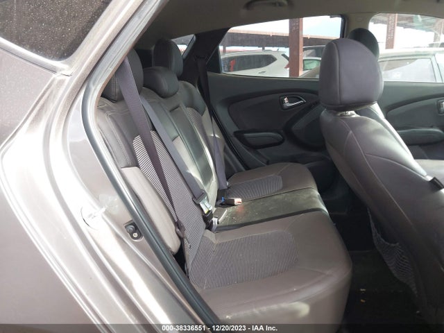 2011 HYUNDAI TUCSON GLS VIN: KM8JU3AC8BU276422