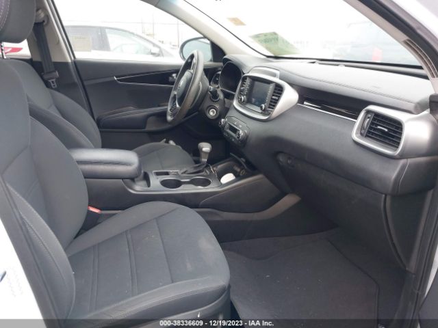 5XYPG4A5XKG570869 KIA Sorento 3.3l Lx