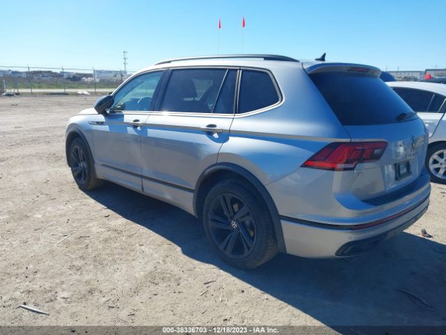 3VVCB7AX7PM114839 Volkswagen Tiguan 2.0t Se R-line Black