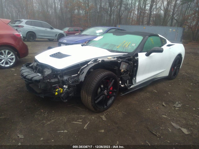 Chevrolet Corvette Stingray Z51 2016 1G1YM2D70G5112572 Image 2