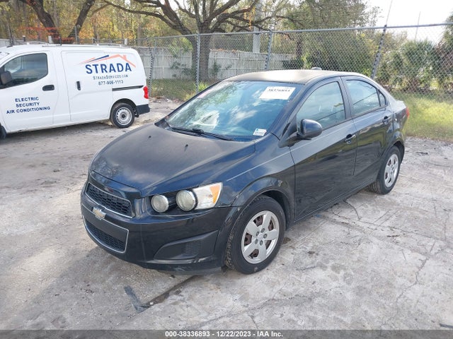 Chevrolet Sonic Ls Auto 2015 1G1JA5SH4F4105913 Image 2