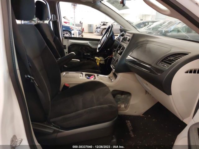 2C4RDGCG0GR351424 Dodge Grand Caravan Sxt
