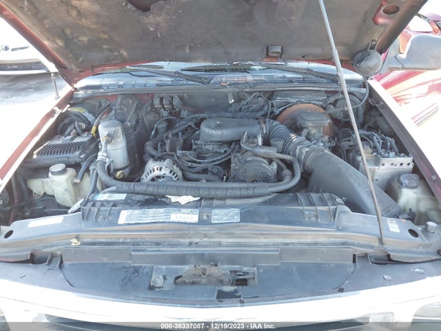 1996 CHEVROLET S TRUCK S10 VIN: 1GCDT19W1T8121406