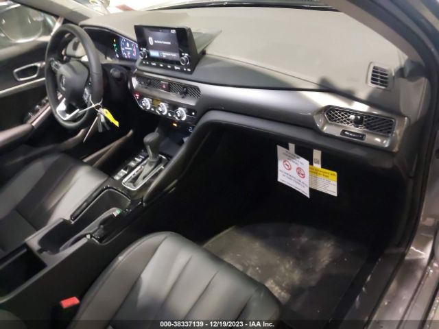 19UDE4H28RA014964 Acura Integra Base (cvt)