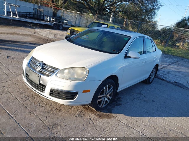 2005 VOLKSWAGEN JETTA 2.5 VIN: 3VWSG71K25M635638