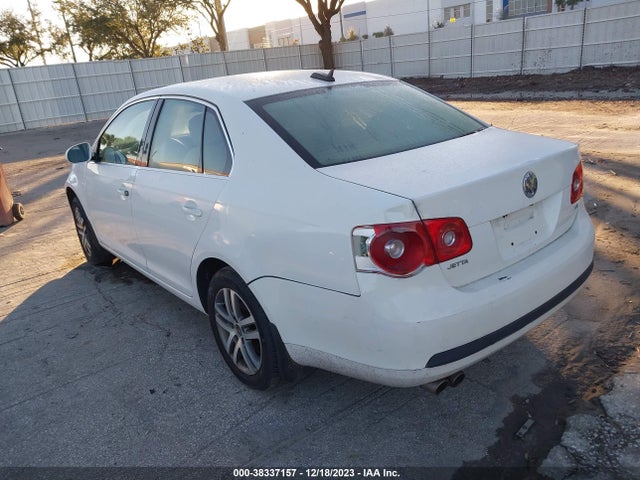 2005 VOLKSWAGEN JETTA 2.5 VIN: 3VWSG71K25M635638