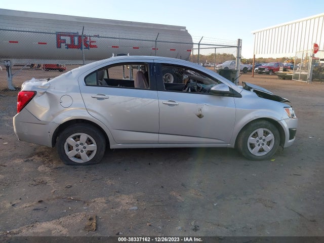 Chevrolet Sonic Ls Auto 2016 1G1JA5SH6G4181571 Image 12
