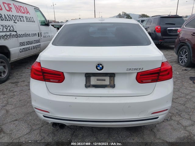 BMW 330I 2017 WBA8B9G55HNU09402 Image 16