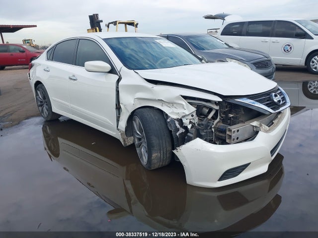 2016 1N4AL3AP4GN330025 main image