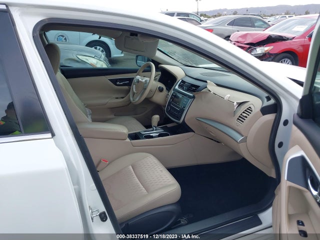 Nissan Altima 2.5 S 2016 1N4AL3AP4GN330025 Image 5