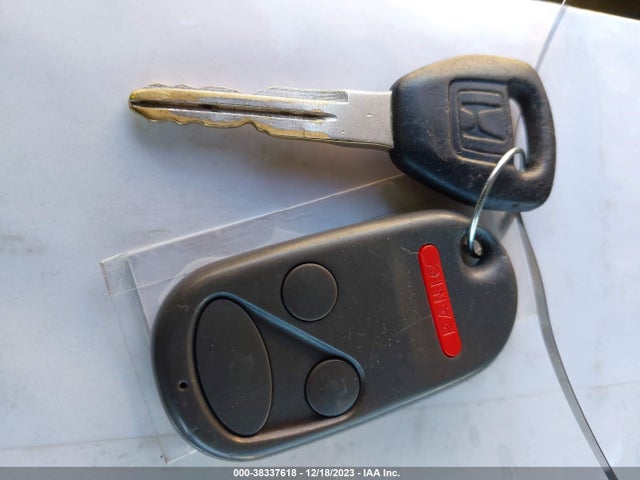 2000 HONDA ACCORD 2.3 EX VIN: 1HGCG5662YA098845