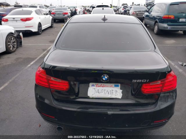 WBA3B1C55EP679893 BMW 320i