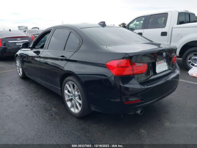 WBA3B1C55EP679893 BMW 320i