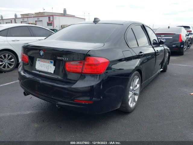WBA3B1C55EP679893 BMW 320i