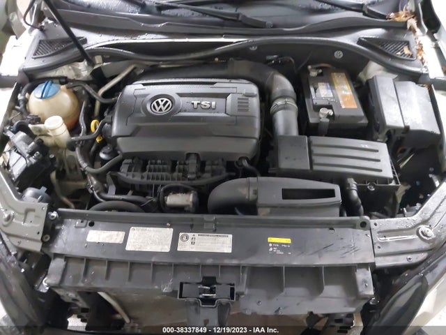 1VWAT7A36FC076095 Volkswagen Passat 1.8t S
