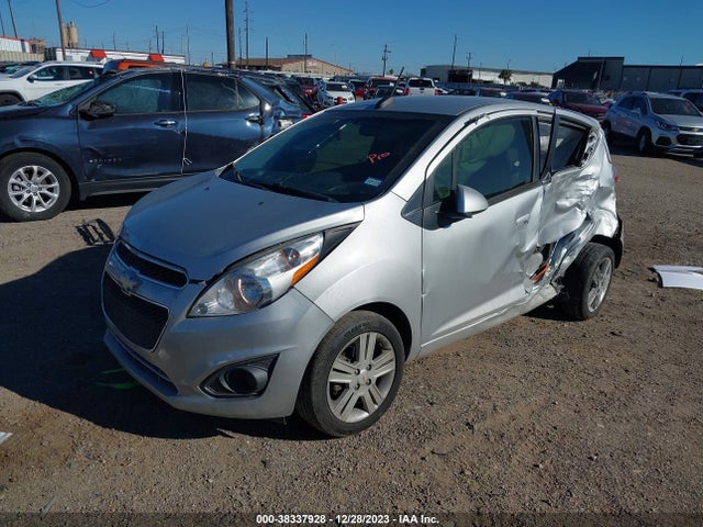 Chevrolet Spark 1lt Cvt 2015 KL8CD6S98FC725930 Image 2