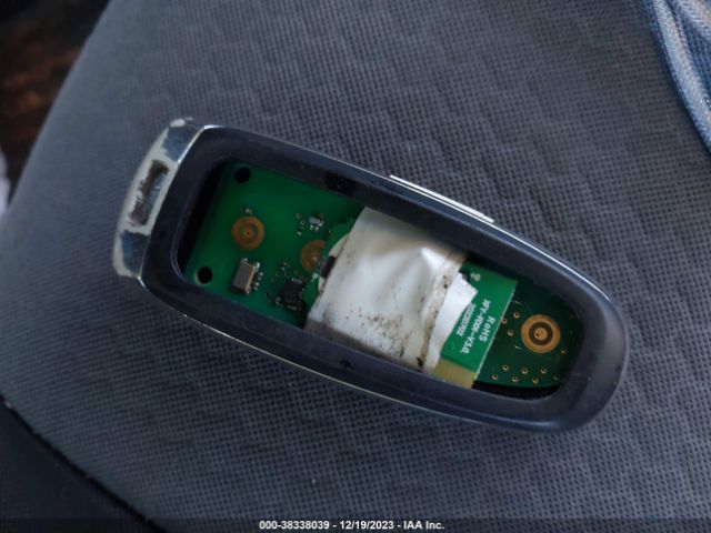 1FMCU9GD8KUB15158 Ford ESCAPE SE