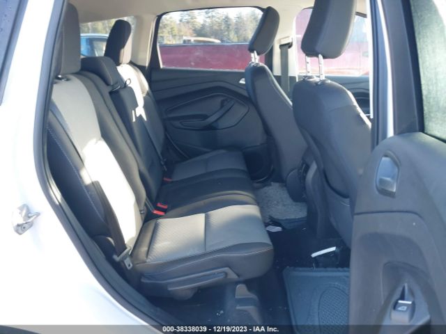 1FMCU9GD8KUB15158 Ford ESCAPE SE