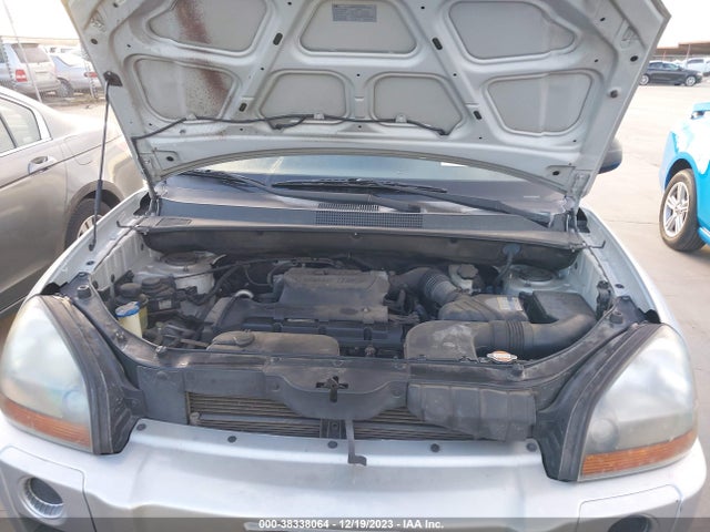 2009 HYUNDAI TUCSON GLS VIN: KM8JM12B39U936208