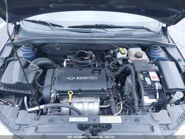 2011 CHEVROLET CRUZE LS VIN: 1G1PC5SH6B7137453