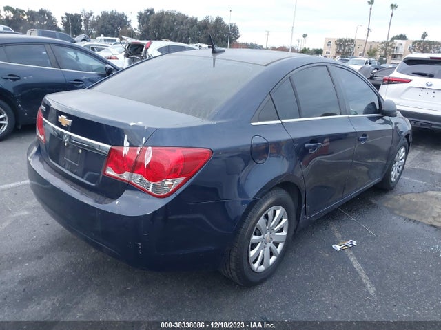 2011 CHEVROLET CRUZE LS VIN: 1G1PC5SH6B7137453