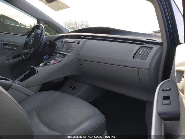 Toyota Prius Four 2015 JTDKN3DU9F0418543 Image 5