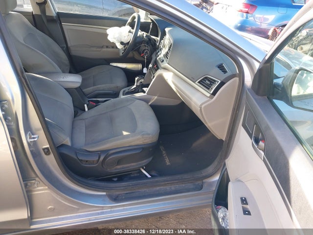 2017 HYUNDAI ELANTRA SE VIN: 5NPD74LFXHH072021
