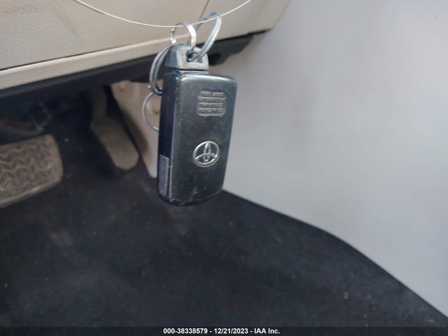 Toyota Highlander Xle 2018 5TDJZRFH6JS528085 Image 11