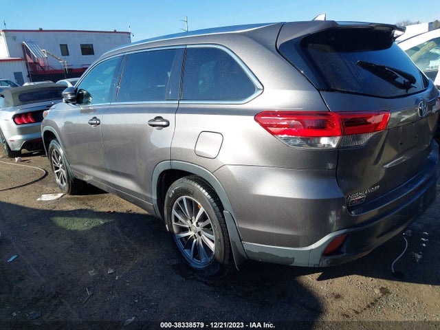 Toyota Highlander Xle 2018 5TDJZRFH6JS528085 Image 3