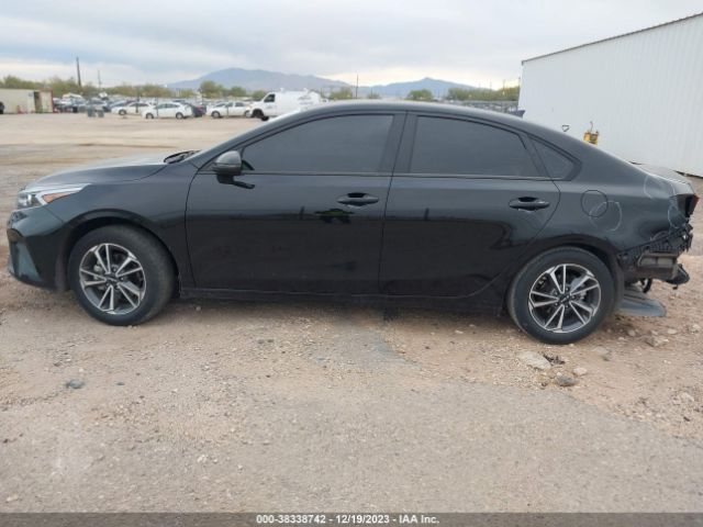 3KPF24AD7PE513129 KIA Forte Lxs