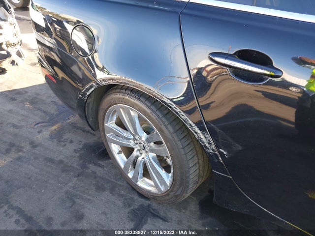 2012 JAGUAR XJ SAJWA2GB3CLV39002 Photo 5