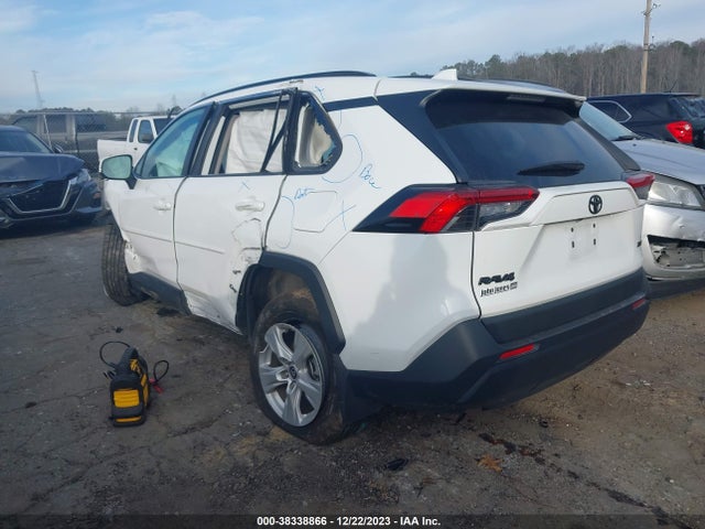 2021 TOYOTA RAV4 XLE VIN: 2T3W1RFV7MW167620
